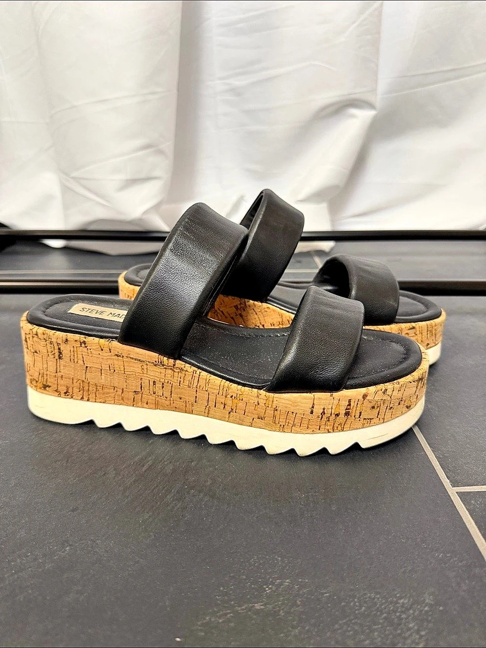 Steve Madden defuse sandal black leather Platform Black & Brown size 7.5
